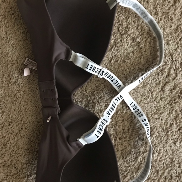 Victoria secret wireless bra - Picture 3 of 3